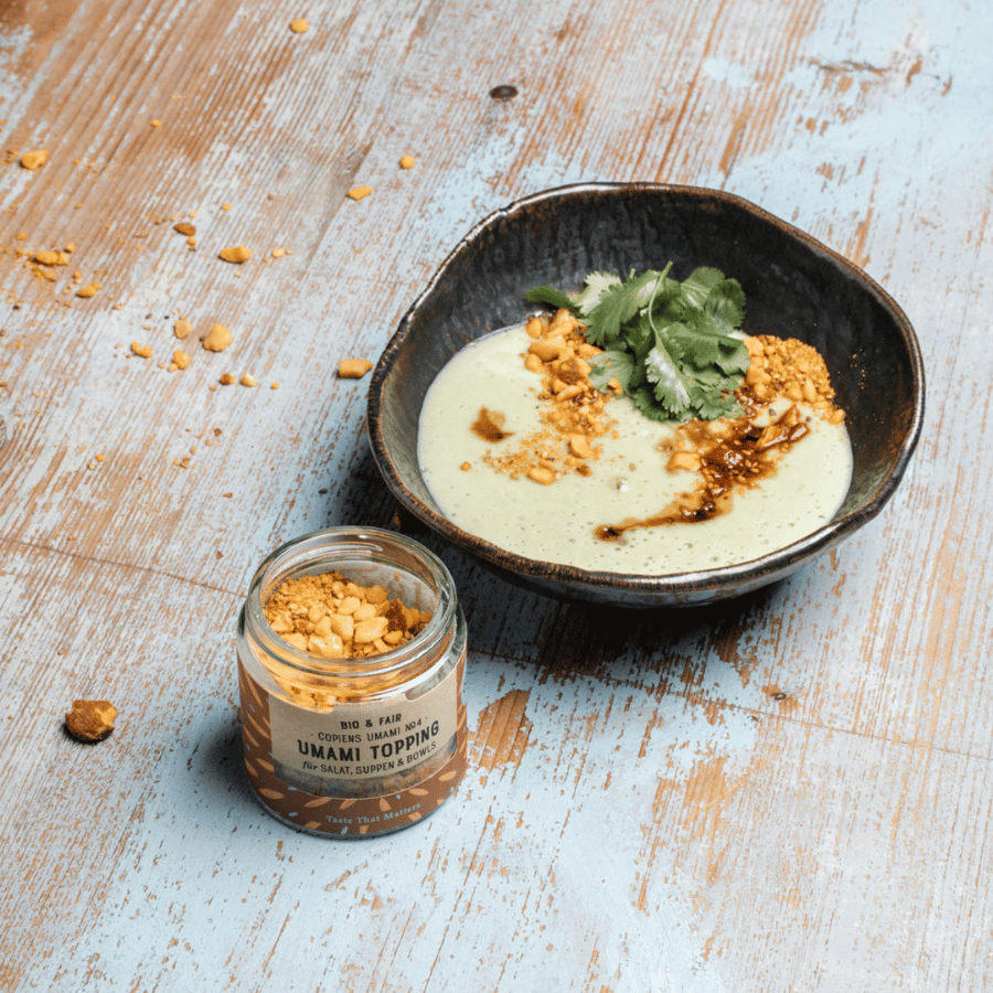 Orangensüsskartoffelsuppe mit Umami Topping