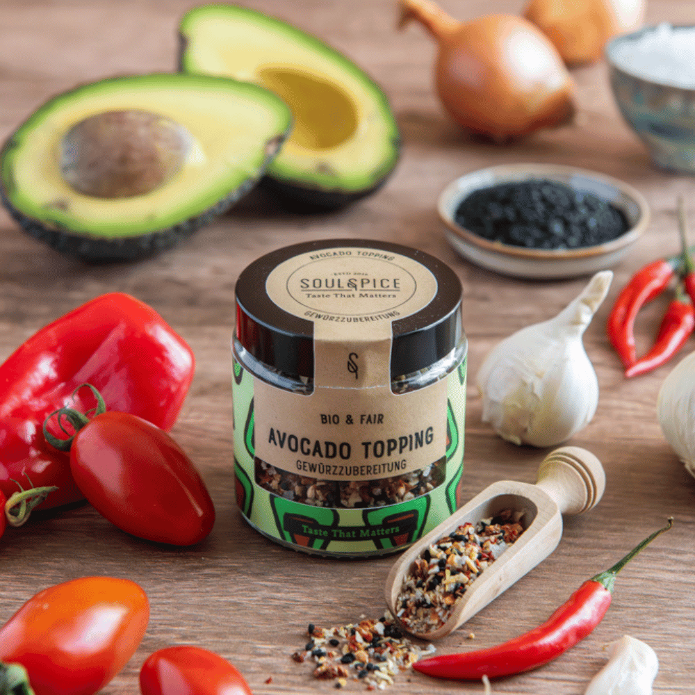 Avocado Topping mit Zutaten