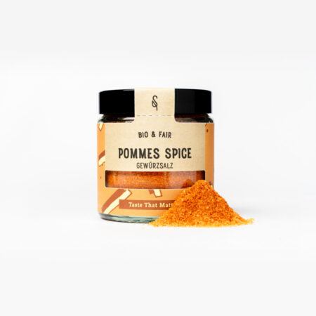 Pommes Spice mit Gewürzhaufen